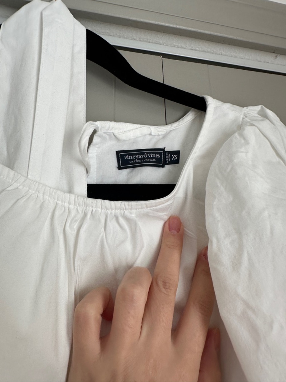 Vineyard Vines White Square Neck Puff Sleeve Blouse